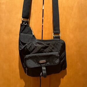 Baggalini cross body black bag